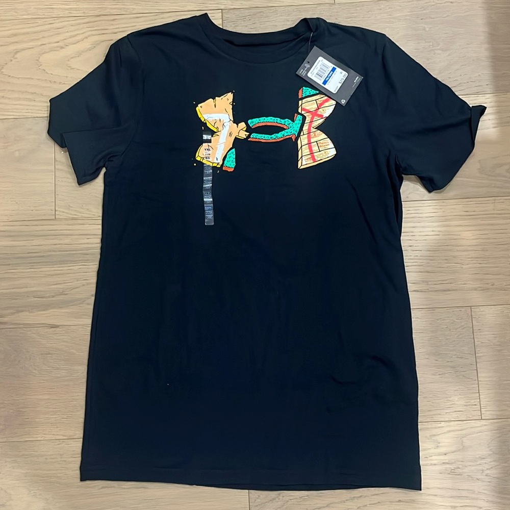 BNWT Boys Youth XL Under Armour T-Shirt
